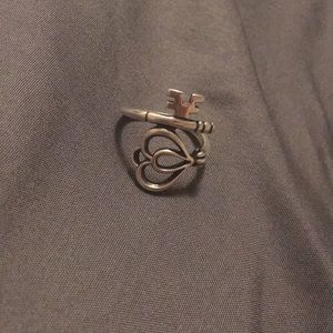 size 7 antique key ring james avery